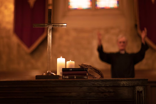 A Comprehensive Guide: What You Should Expect at a Catholic Funeral