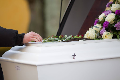 Breaking Down the Process of Direct Funeral Arrangements